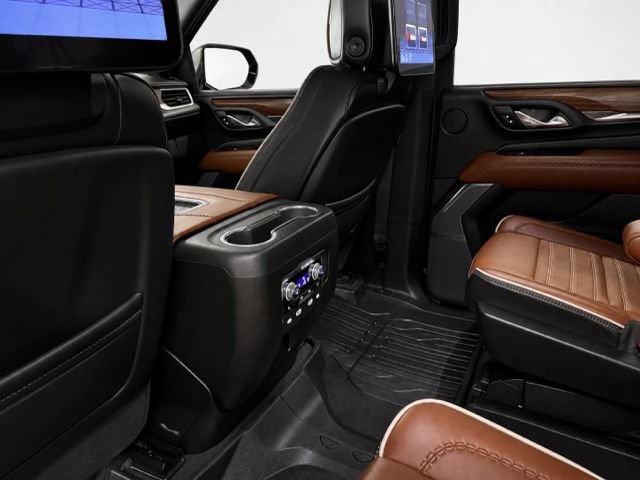 Used 2023 GMC Yukon XL Denali Ultimate w/ LPO, Floor Liner Package AWD/4WD image 24
