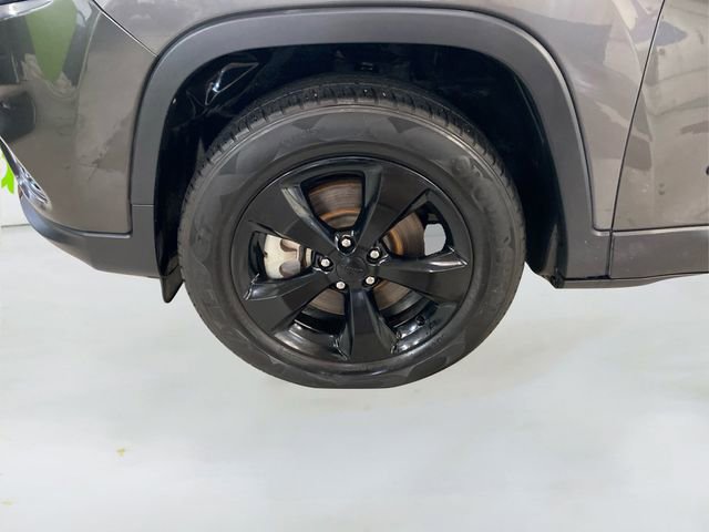 Used 2019 Jeep Cherokee Latitude Plus image 19