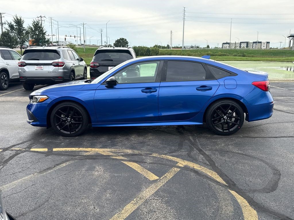 Used 2023 Honda Civic Sport image 8