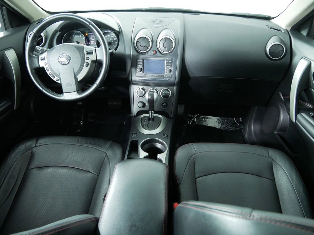 Used 2011 Nissan Rogue SV w/ SL Pkg image 15