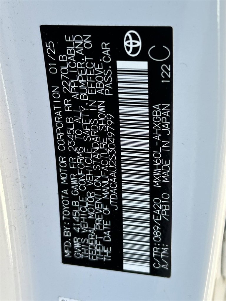 Used 2025 Toyota Prius XLE image 29