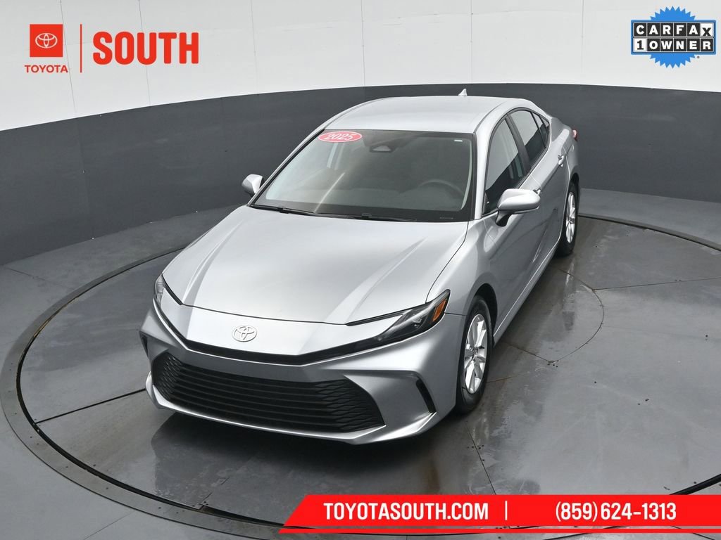 Used 2025 Toyota Camry LE image 52