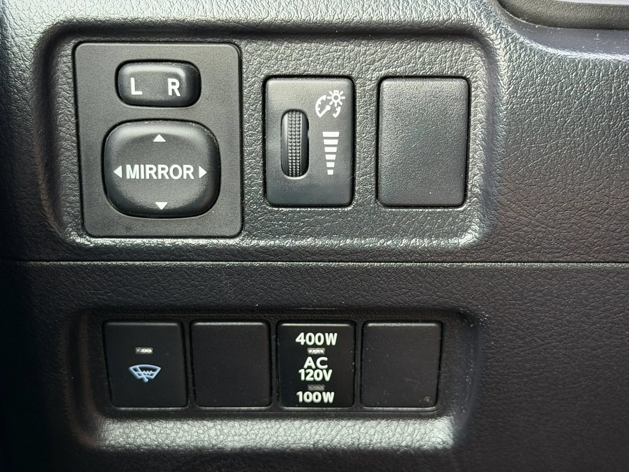 Used 2015 Toyota 4Runner SR5 RWD image 25
