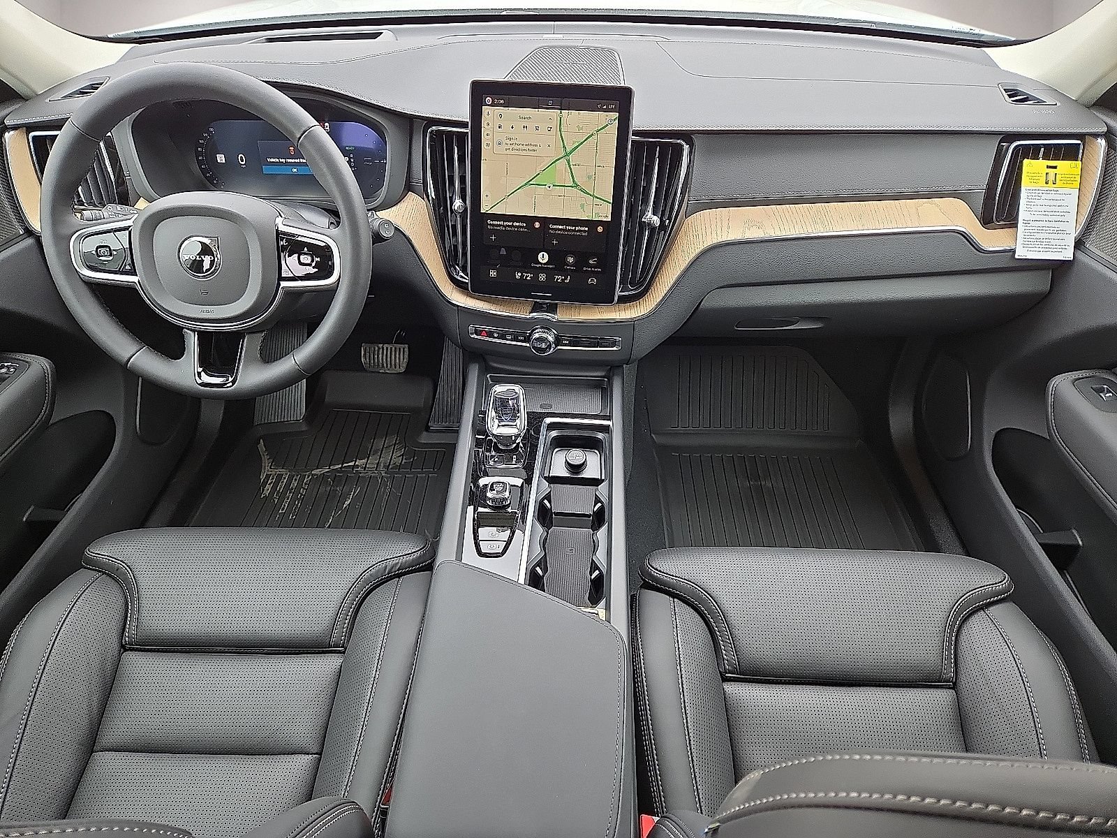 New 2026 Volvo XC60 T8 Ultra w/ Protection Package Premier AWD/4WD image 13