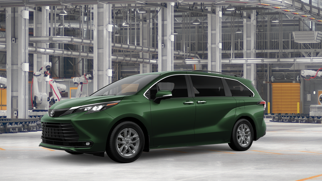 New 2026 Toyota Sienna XLE AWD/4WD image 2