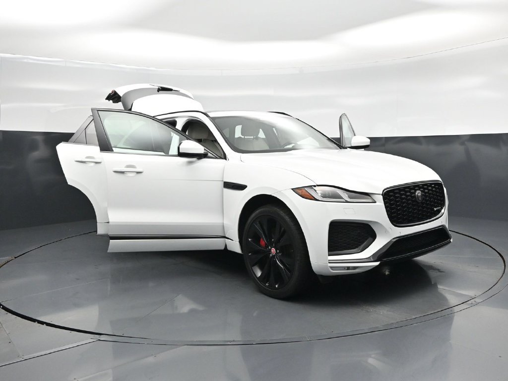 Used 2023 Jaguar F-PACE R-Dynamic S AWD/4WD image 31