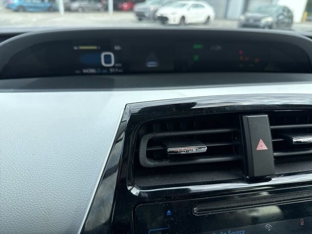 Used 2019 Toyota Prius LE FWD image 11