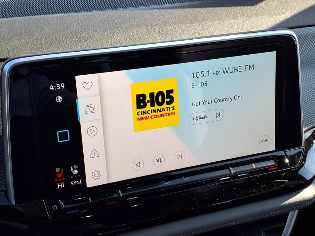 New 2025 Volkswagen Atlas Cross Sport SEL image 15