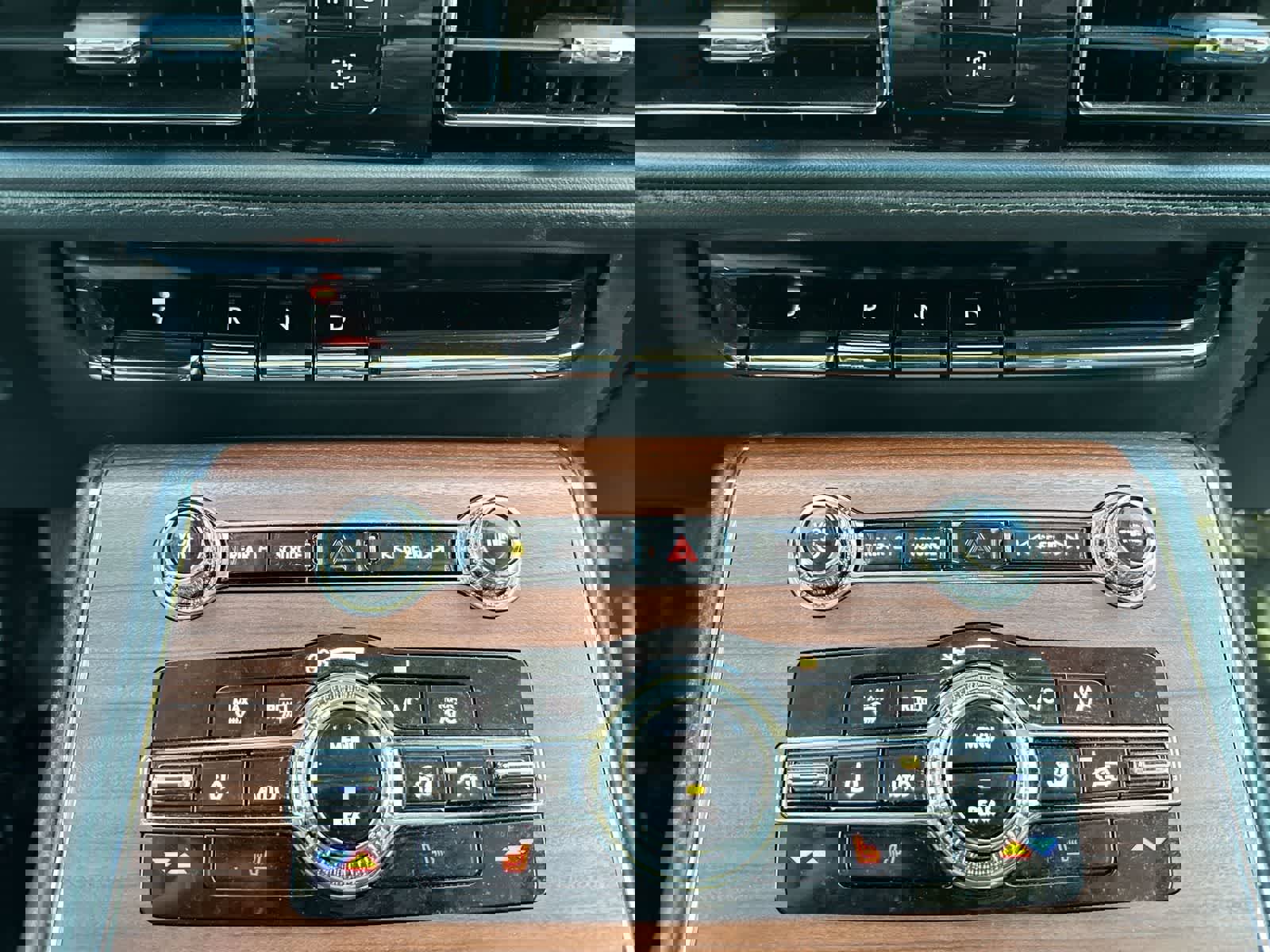 Used 2024 Lincoln Aviator Reserve AWD/4WD image 17