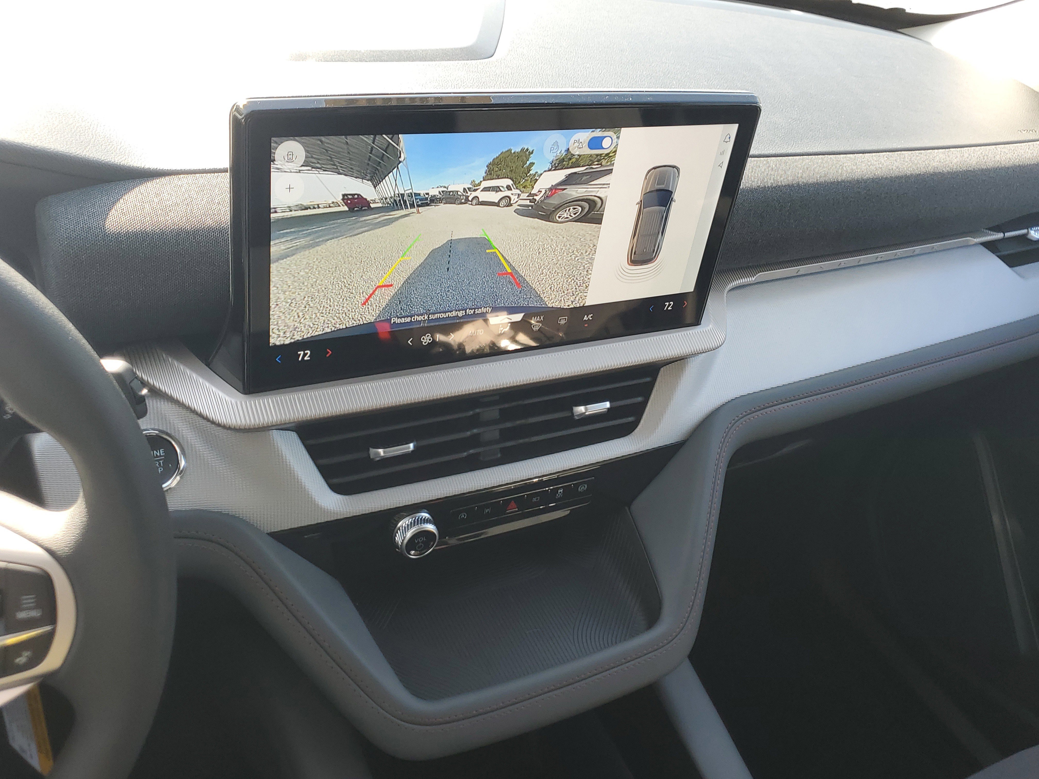 New 2026 Ford Explorer Active image 23