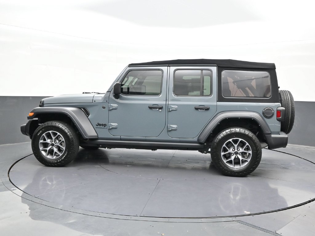 Used 2024 Jeep Wrangler Unlimited Sport AWD/4WD image 2