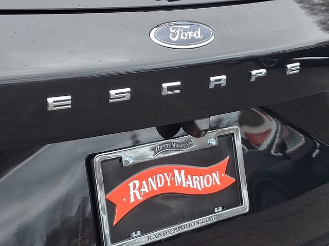 Used 2023 Ford Escape Platinum image 30