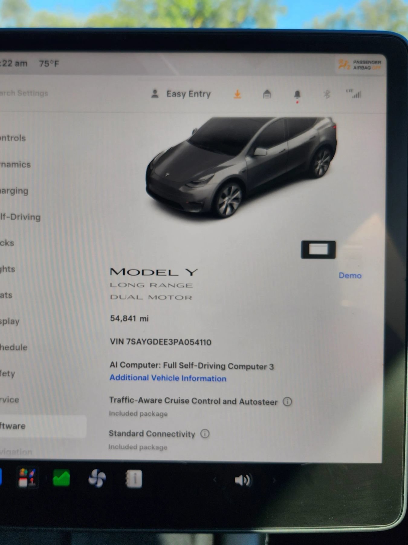 Used 2023 Tesla Model Y Long Range AWD/4WD image 2