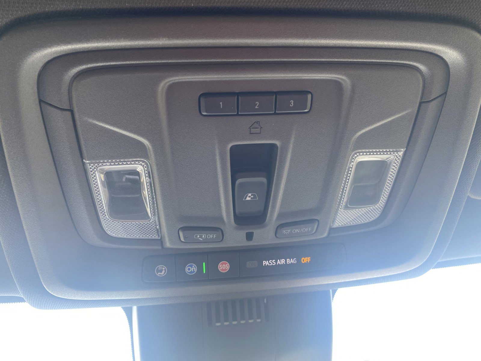 Used 2023 GMC Sierra 1500 SLT AWD/4WD image 19