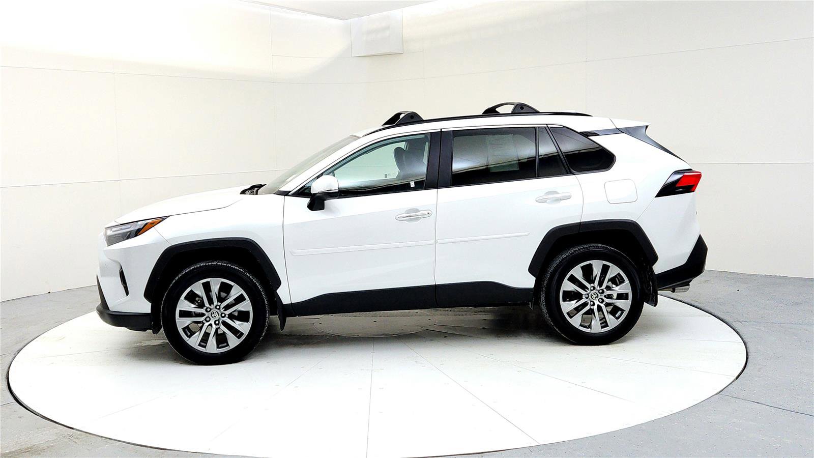 Used 2024 Toyota RAV4 Limited w/ Weather Package image 3