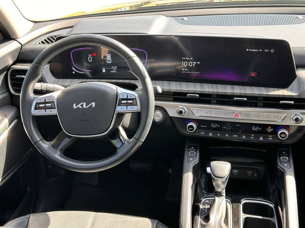 Used 2025 Kia Telluride EX w/ EX Captain's Chair Package image 24