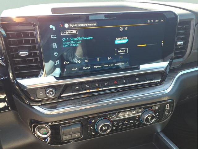 Used 2025 Chevrolet Silverado 1500 LTZ AWD/4WD image 9