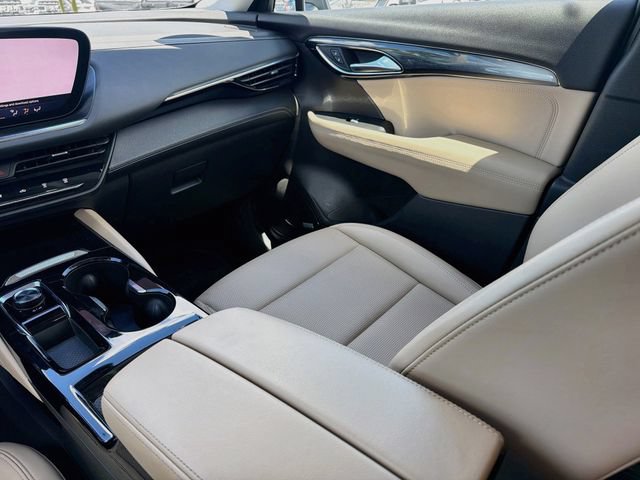 Used 2024 Buick Envision Preferred AWD/4WD image 23