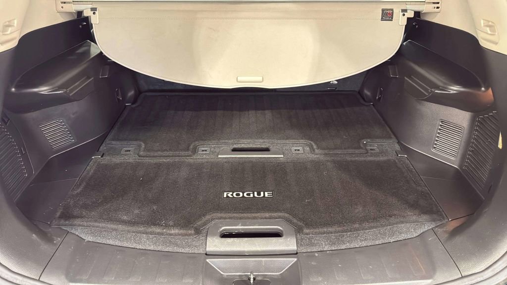 Used 2015 Nissan Rogue SV AWD/4WD image 7