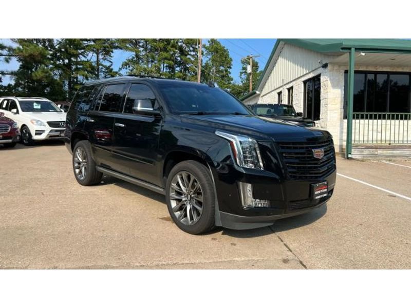 Used 2019 Cadillac Escalade Platinum w/ Escalade Sport Edition image 2