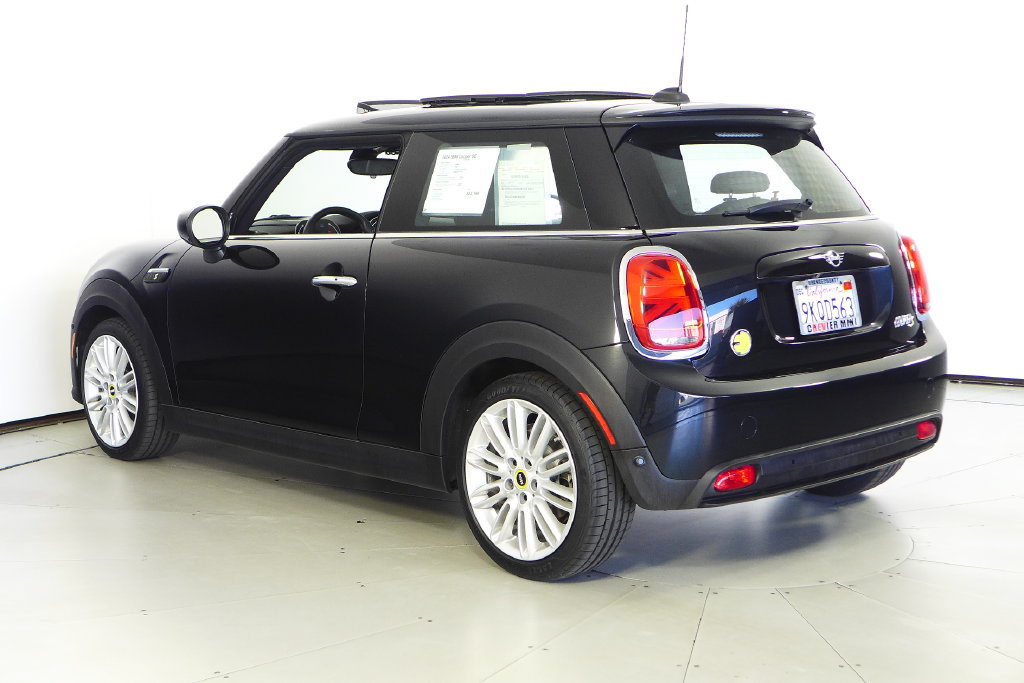 Certified 2024 MINI Cooper SE FWD image 9