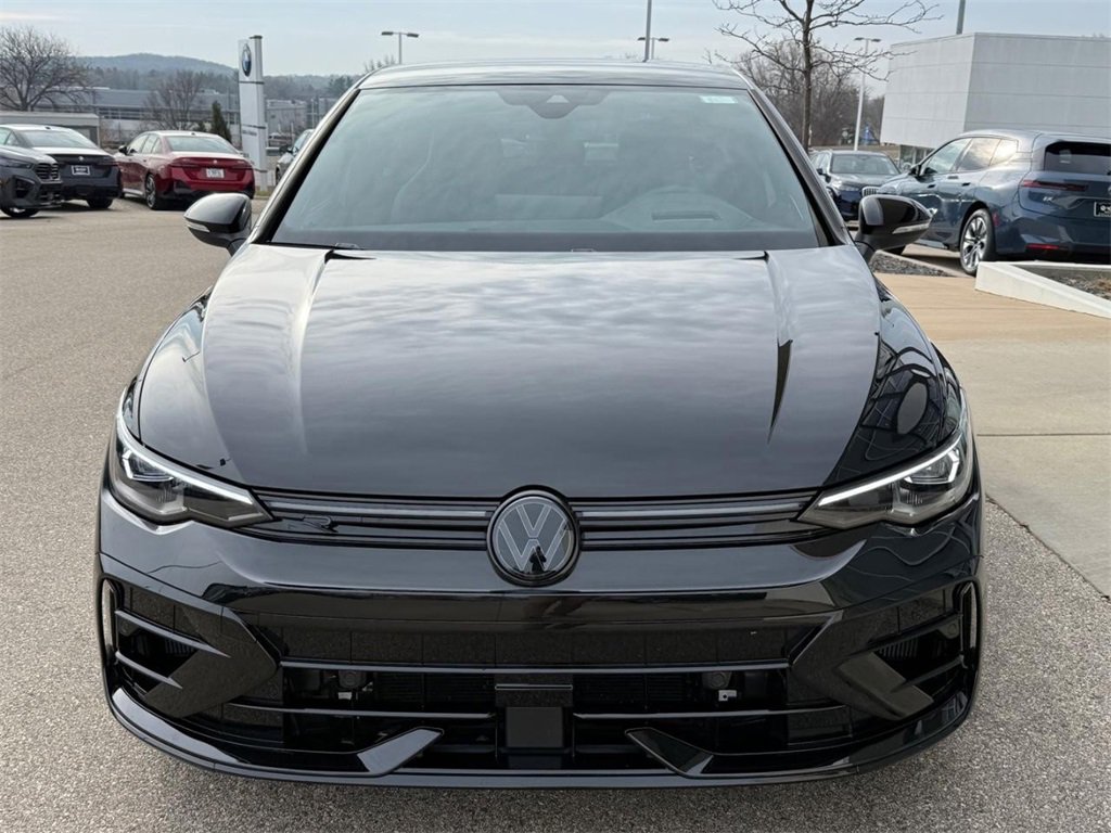Used 2025 Volkswagen Golf R Black Edition image 9