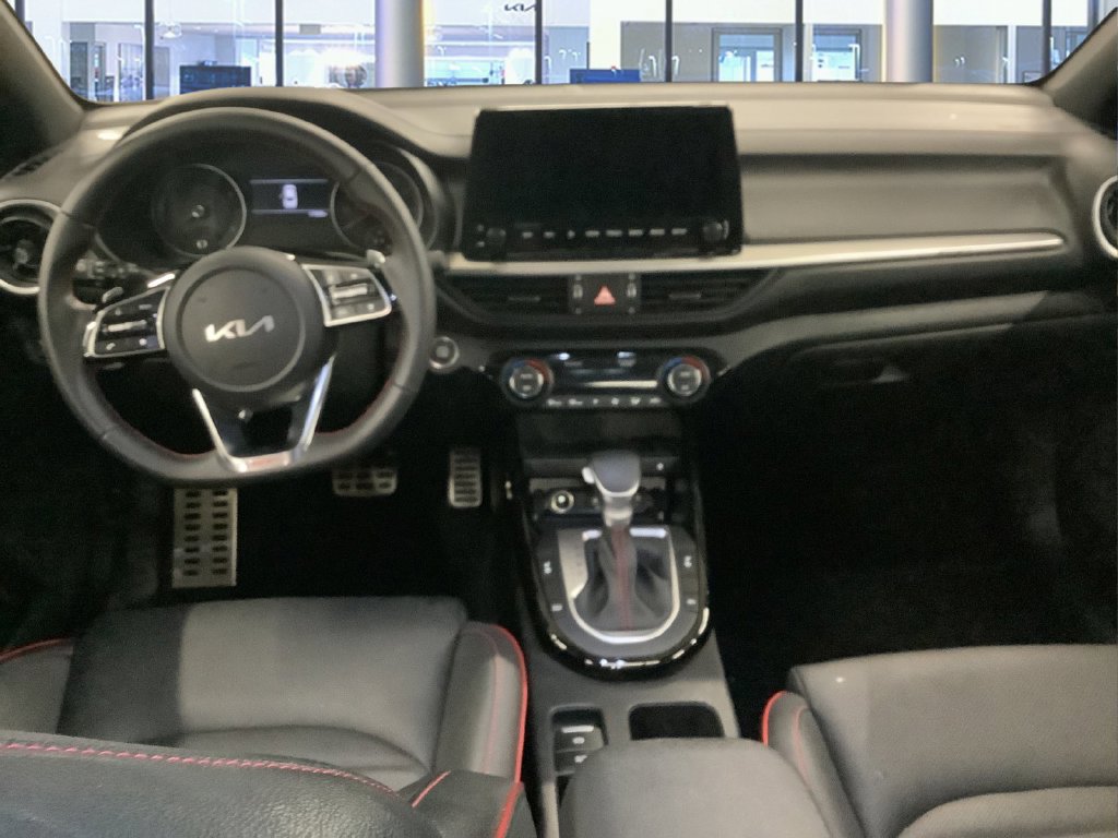 Certified 2023 Kia Forte GT w/ GT2 Package FWD image 12