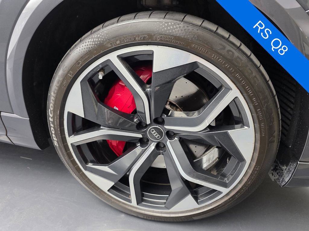 Used 2022 Audi RS Q8 AWD/4WD image 17