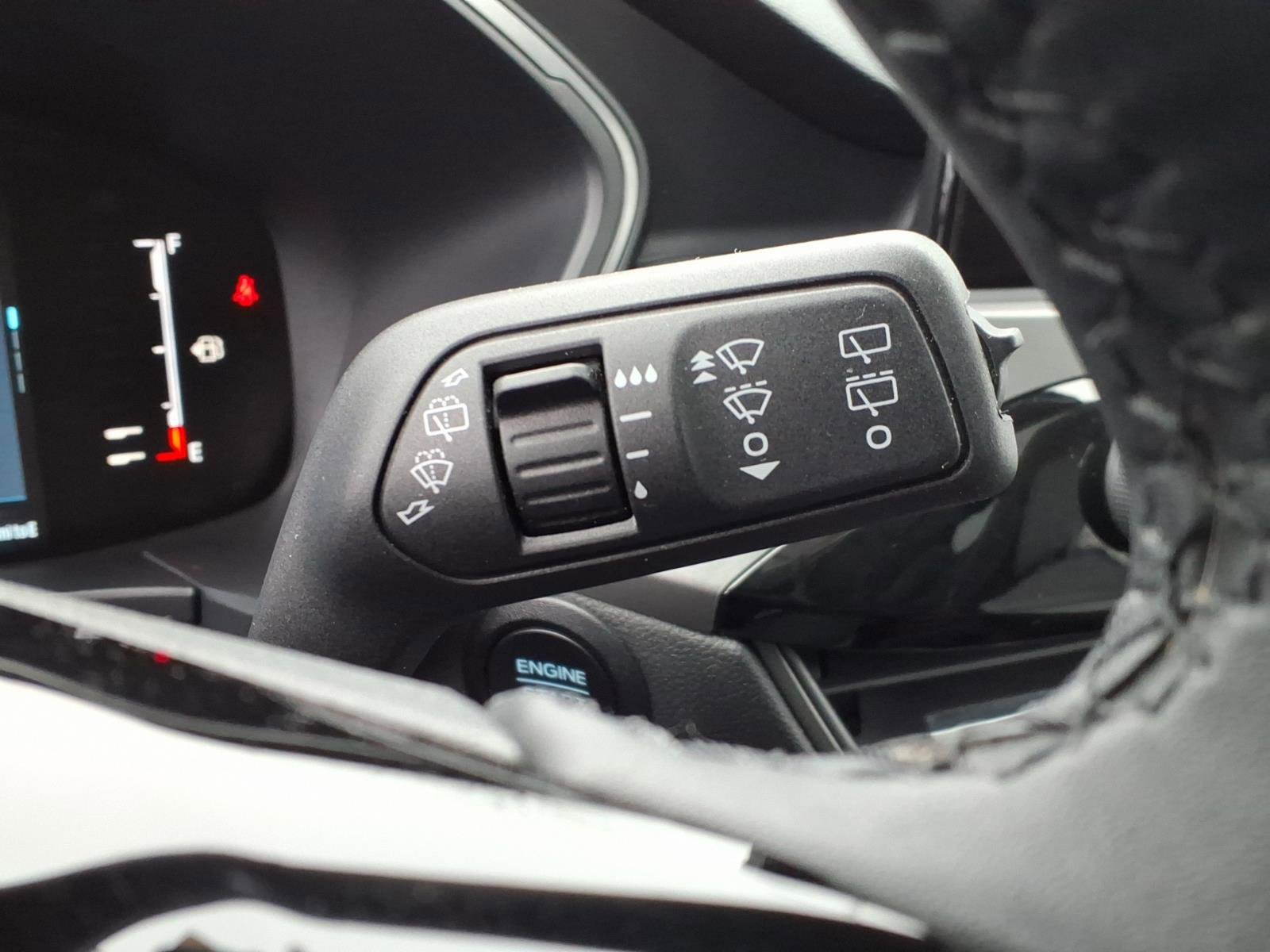 Used 2023 Ford Escape Active image 28