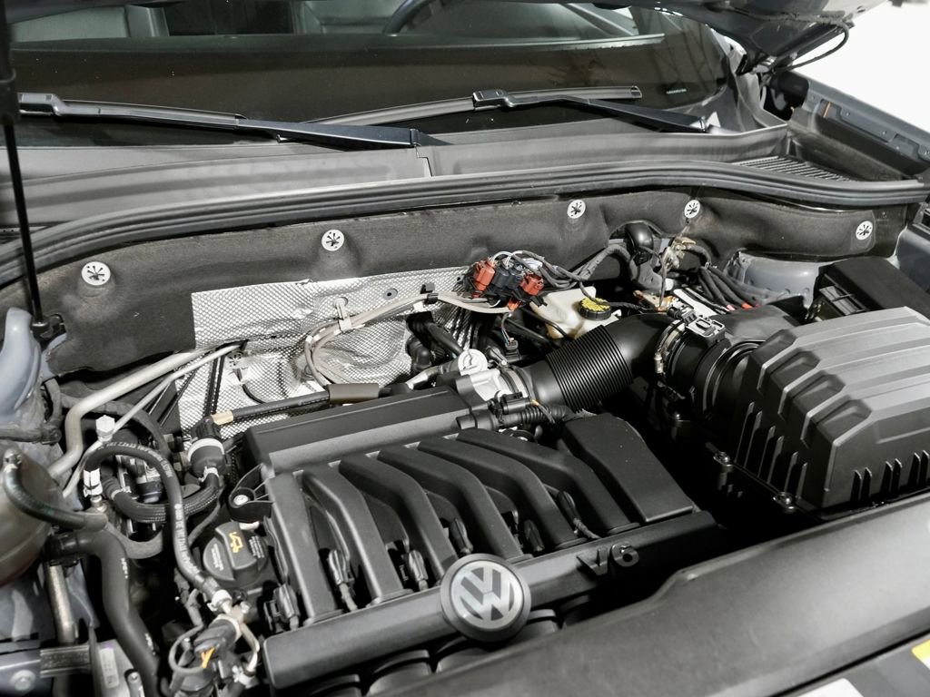 Used 2022 Volkswagen Atlas Cross Sport SE w/ Panoramic Sunroof Package image 12