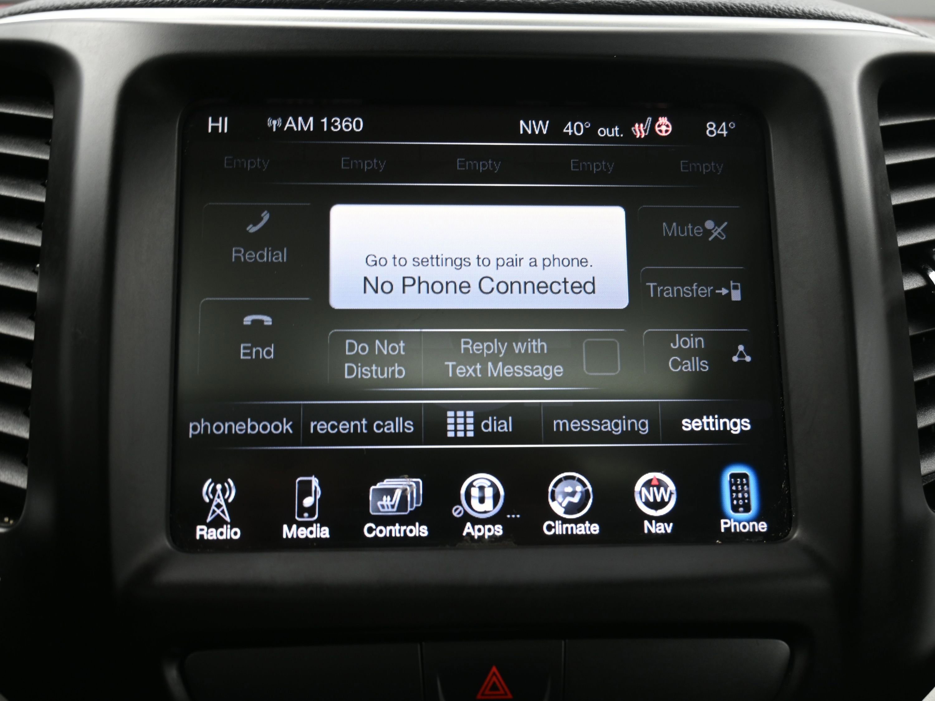 Used 2015 Jeep Cherokee Trailhawk w/ Comfort/Convenience Group image 40