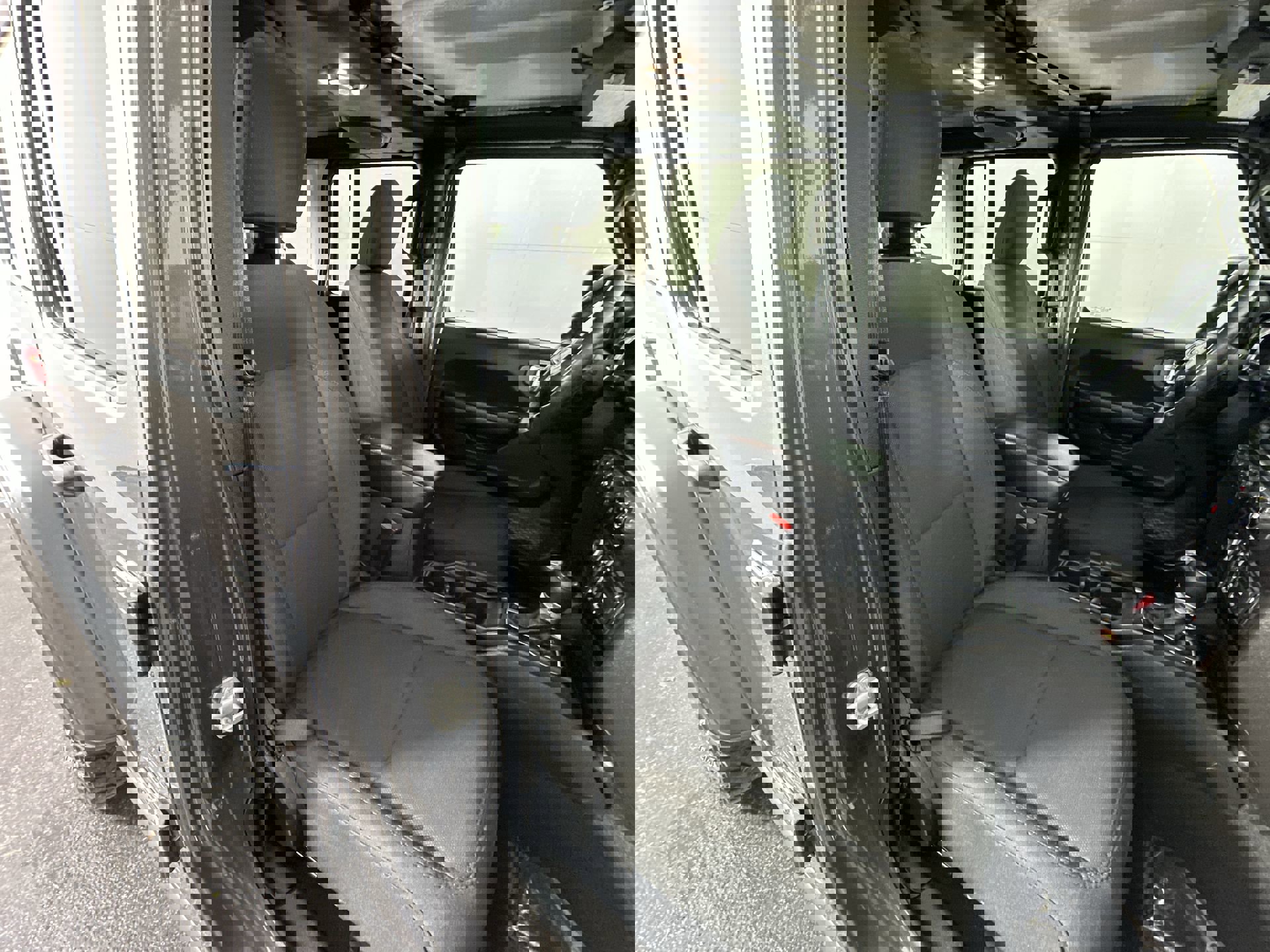 Used 2023 Jeep Wrangler Unlimited w/ Cold Weather Group image 30