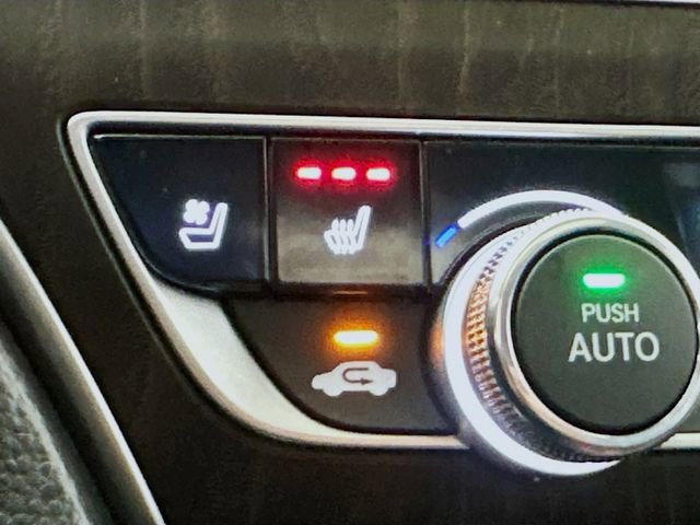 Used 2022 Honda Accord Touring image 16