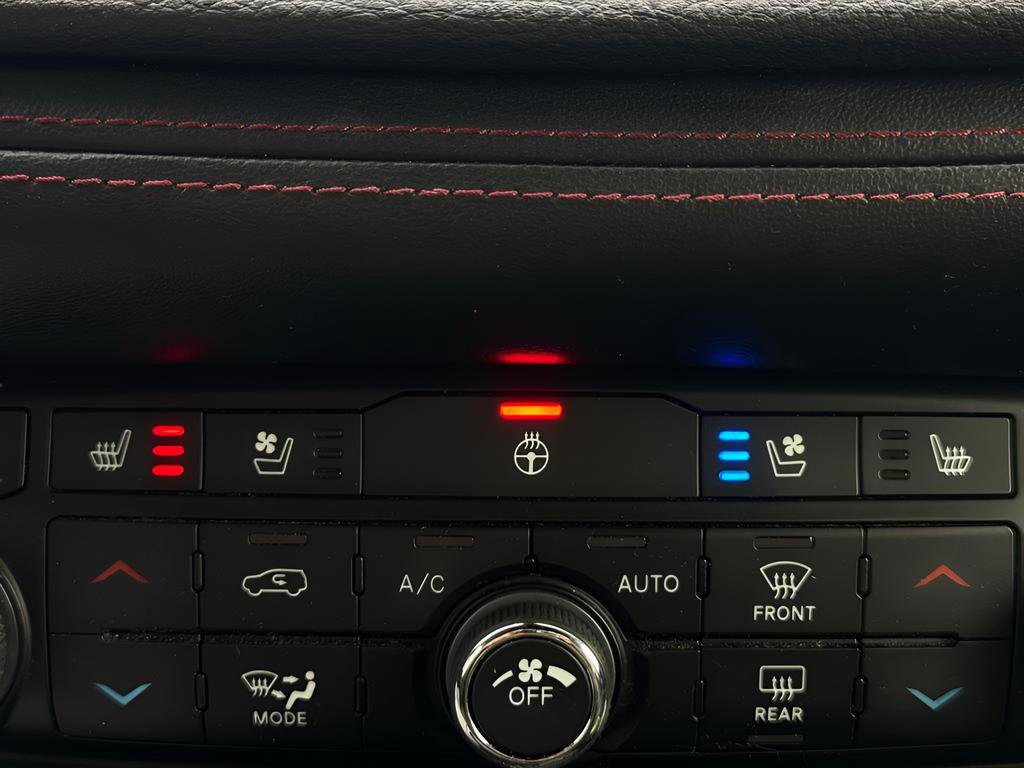 Used 2021 Dodge Durango R/T w/ Blacktop Package AWD/4WD image 25