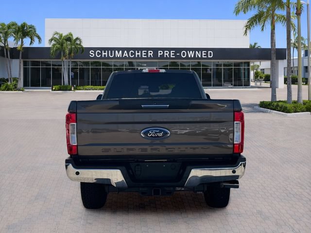 Used 2017 Ford F250 XLT w/ XLT Premium Package AWD/4WD image 6
