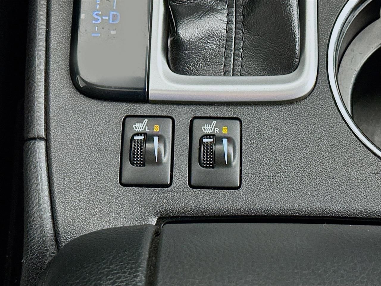 Used 2018 Toyota Highlander XLE image 19