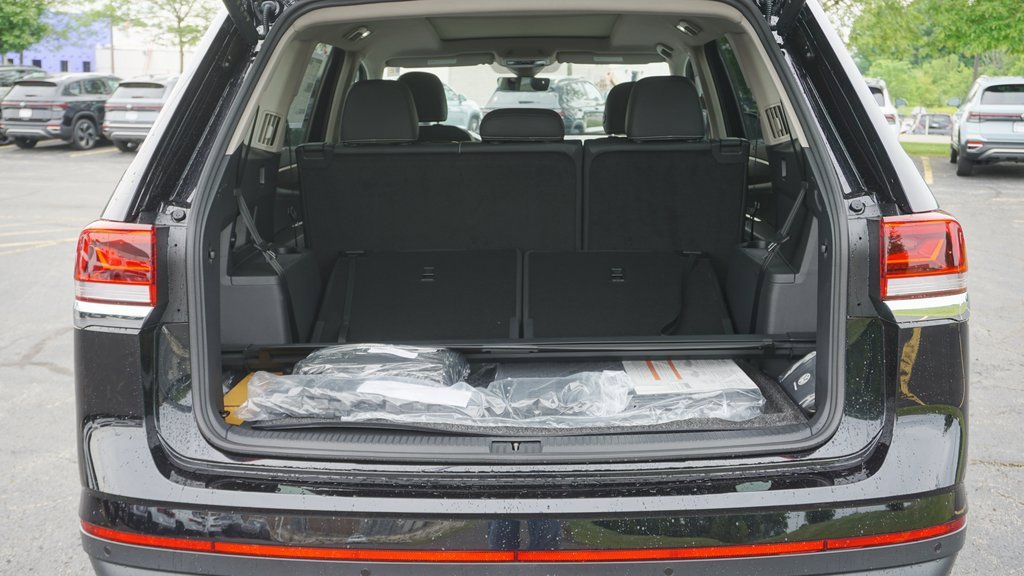 New 2025 Volkswagen Atlas SEL image 5