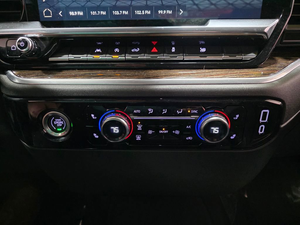 Used 2023 GMC Sierra 1500 Elevation image 23