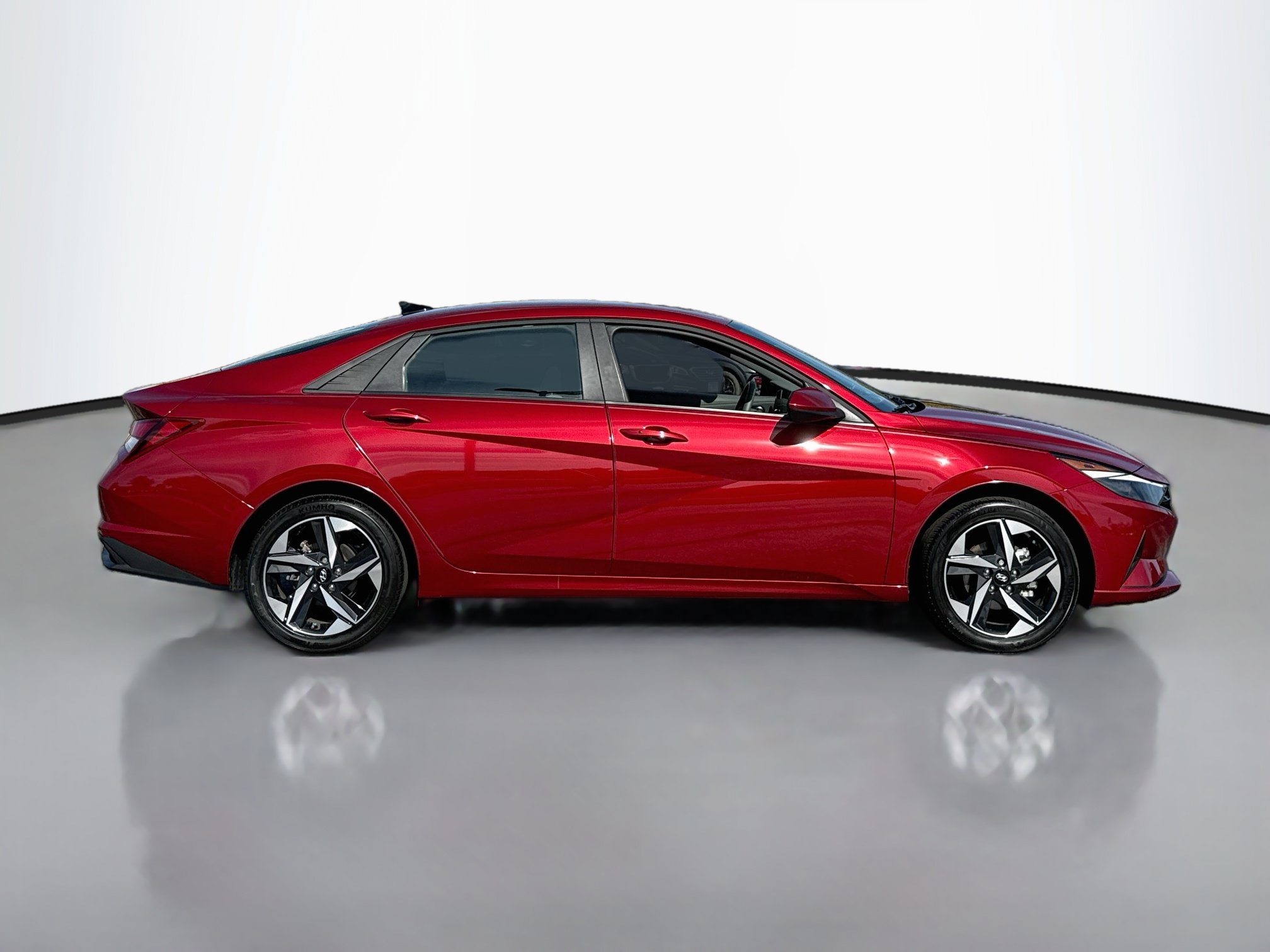 Used 2023 Hyundai Elantra SEL w/ Convenience Package FWD image 8