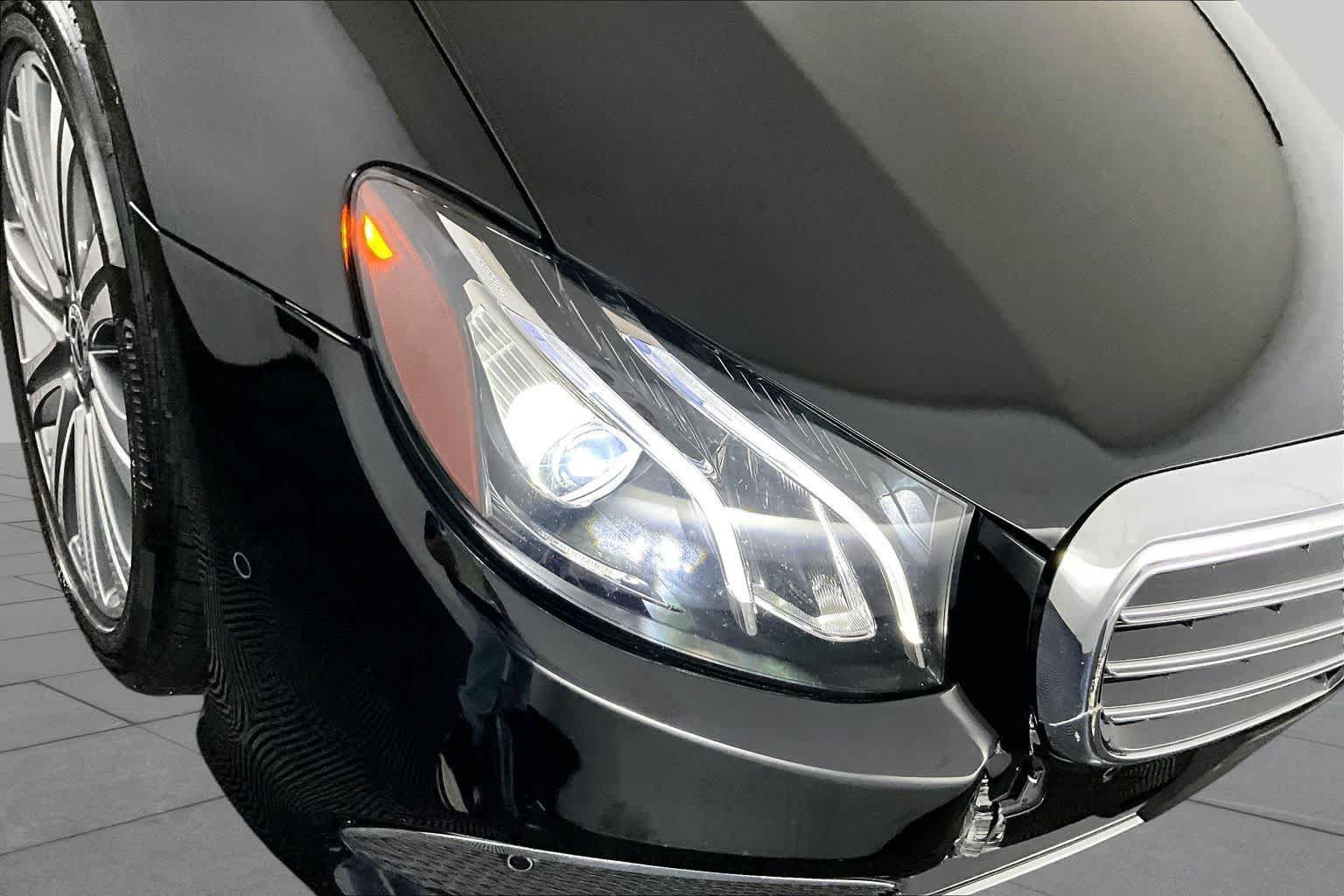 Used 2018 Mercedes-Benz E 400 4MATIC Sedan image 27