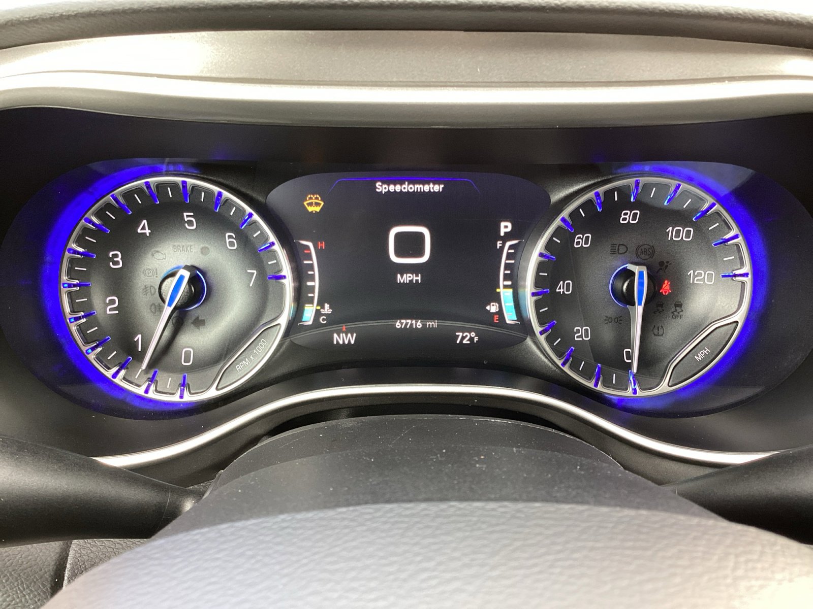 Used 2023 Chrysler Pacifica Touring-L image 24