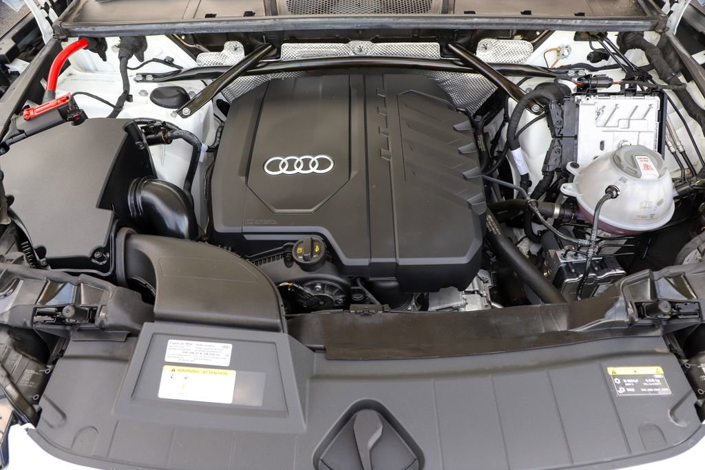 Used 2023 Audi Q5 2.0T Premium w/ Convenience Package AWD/4WD image 12