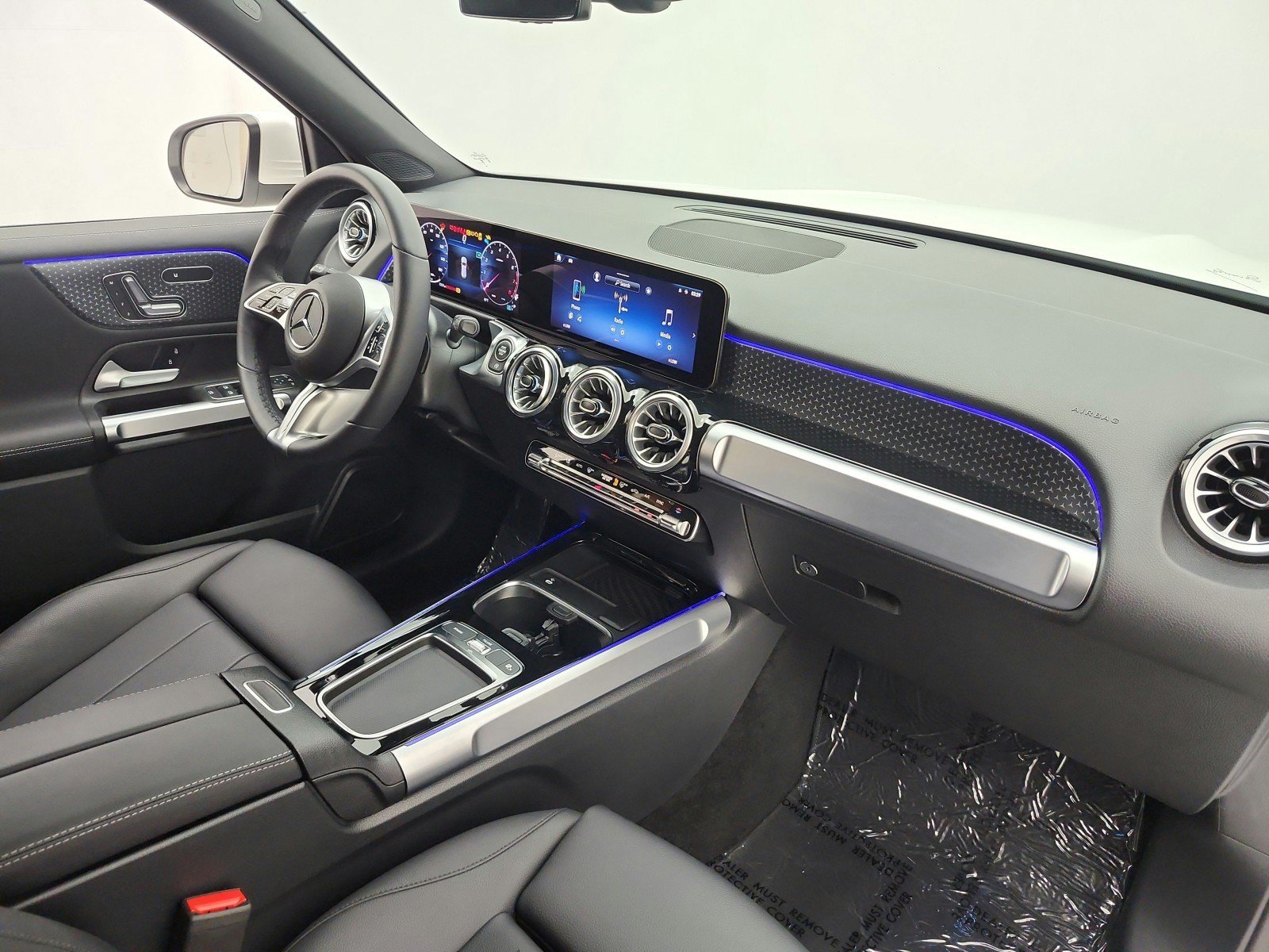 Used 2025 Mercedes-Benz GLB 250 image 21