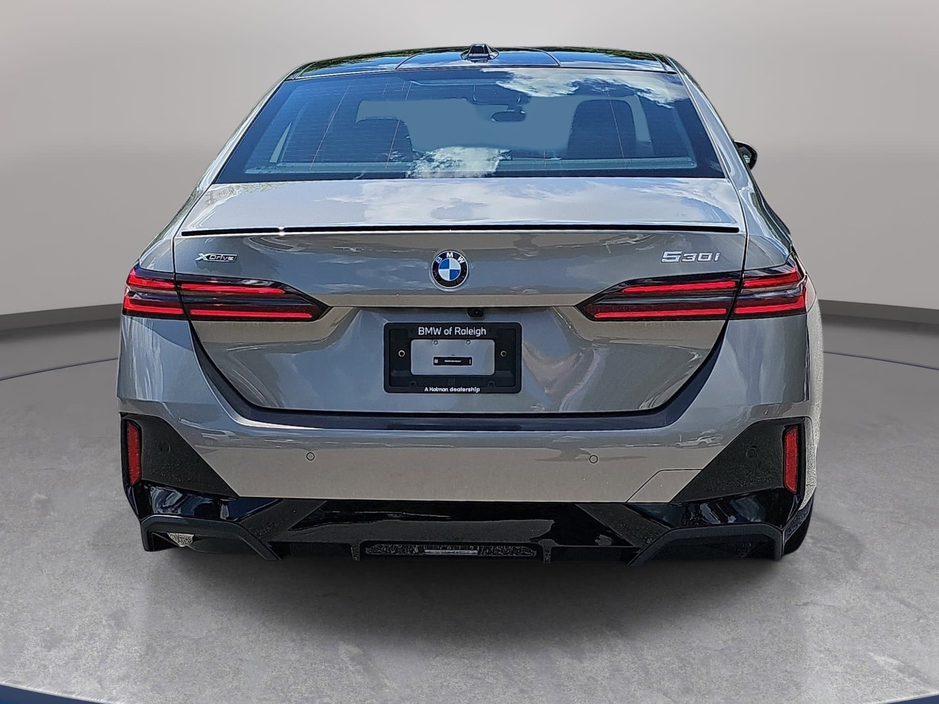 New 2026 BMW 530i xDrive w/ M Sport Package AWD/4WD image 6