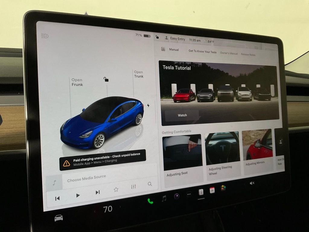 Used 2023 Tesla Model 3 Standard Range image 22