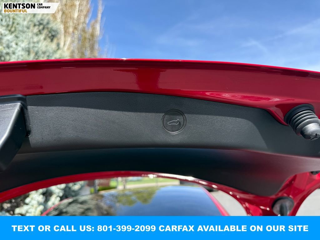 Used 2023 Tesla Model 3 Performance image 33