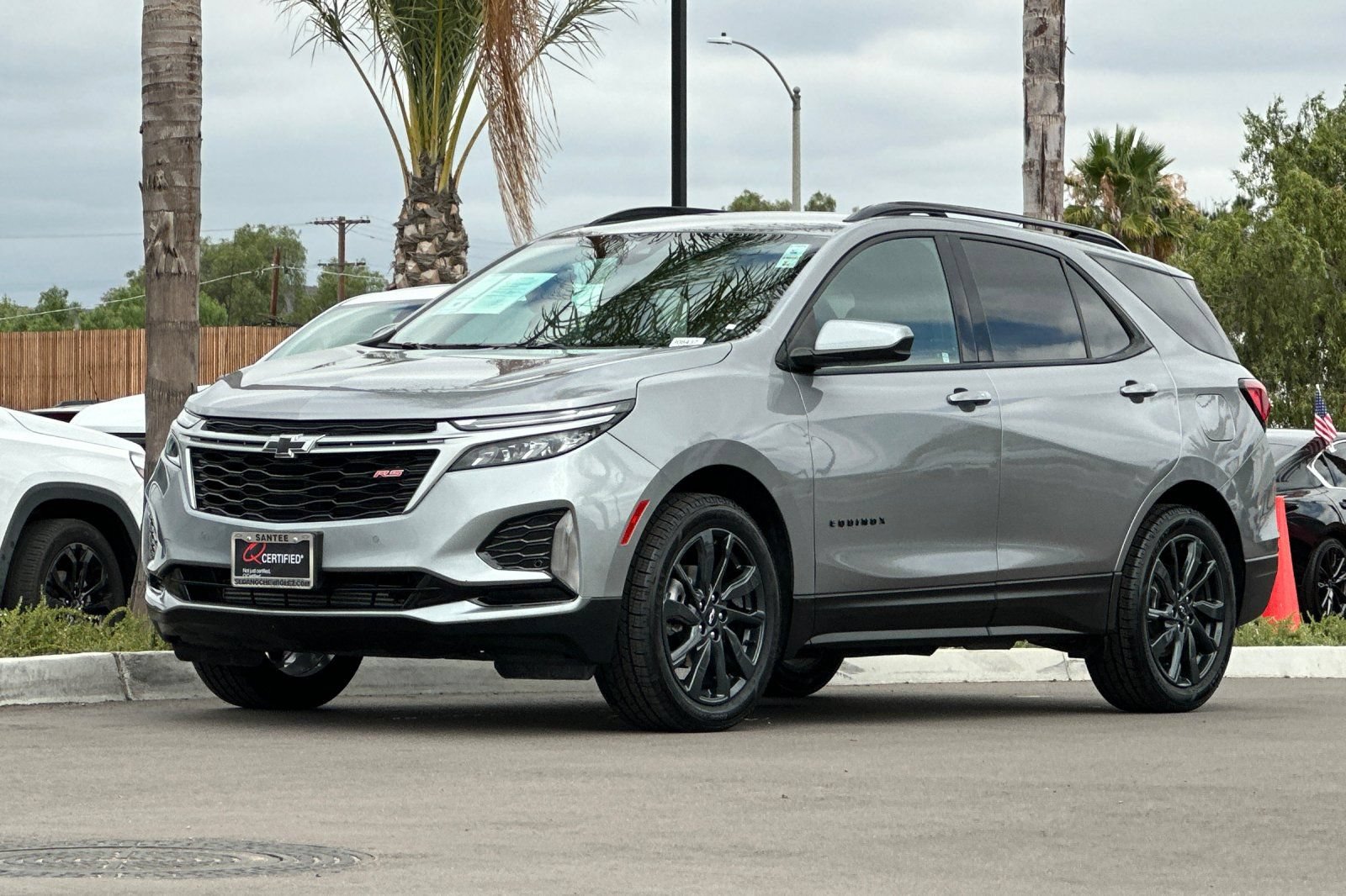 Used 2023 Chevrolet Equinox RS FWD image 8