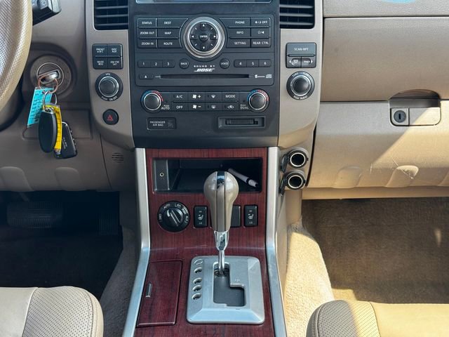 Used 2008 Nissan Pathfinder LE w/ Navigation Pkg AWD/4WD image 18
