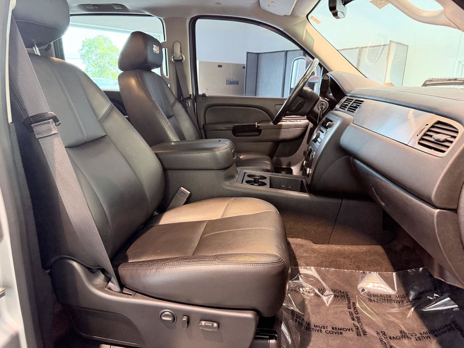 Used 2014 Chevrolet Silverado 2500 LTZ w/ LTZ Plus Package AWD/4WD image 30