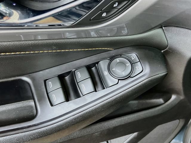 Used 2019 Chevrolet Traverse LT w/ LPO, Blackout Package FWD image 18